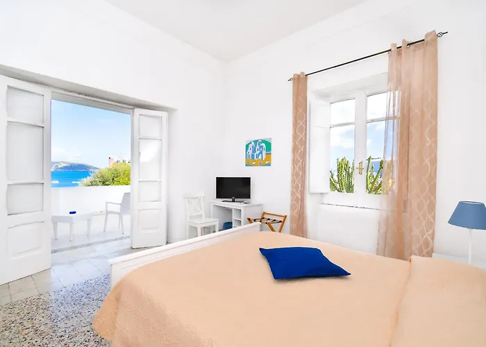 Panoramica - Ponte 3* イスキア島