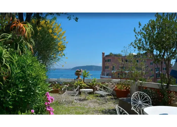 ホテル Panoramica - Ponte 3*